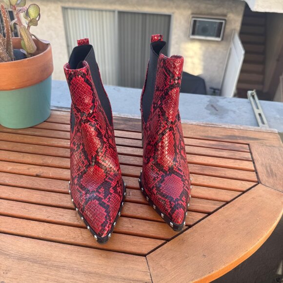 Charles David Red Snake Print Ankle Boots Size 6.5 - Picture 3 of 7